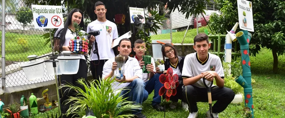 Colegio de Envigado gana premio de Sostenibilidad global