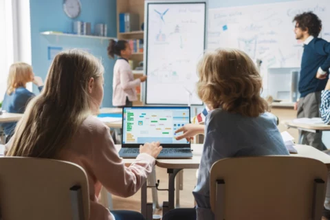 Colombia sufre brecha tecnológica en educación