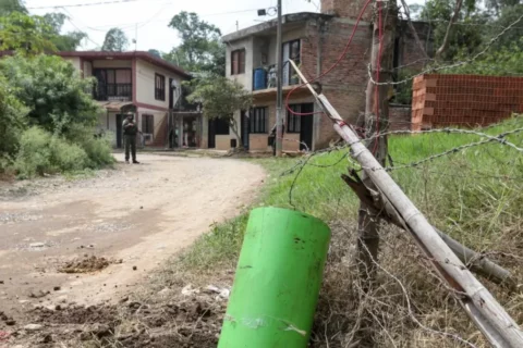 Granadas y drones contra el Ejército en Cali