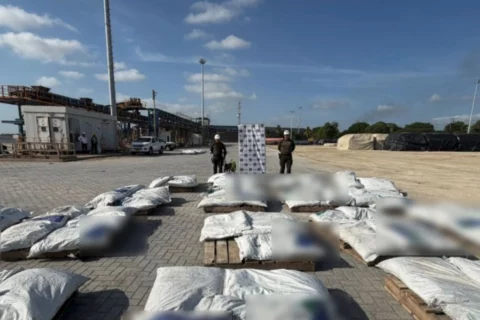 Incautan 1,6 toneladas de cocaína en Cartagena