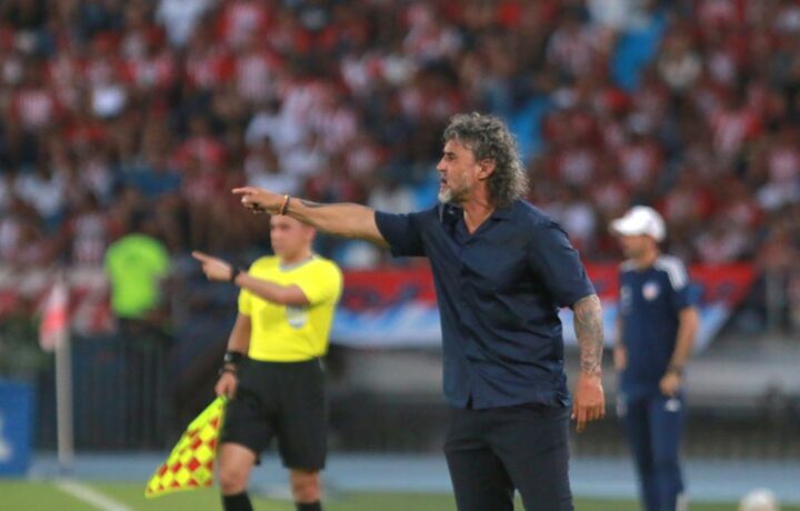 Independiente Medellín se queda sin Leonel Álvarez