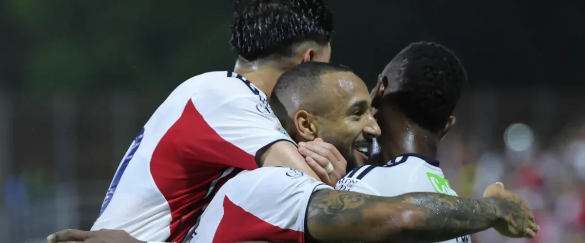 Junior clasifica a semifinales en dramático encuentro