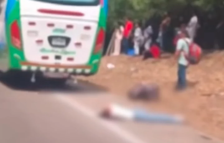 Mujer muere arrollada por buseta en vía Santa Marta
