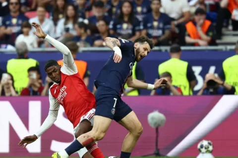 Penalti decisivo de Mosquera en Champions League