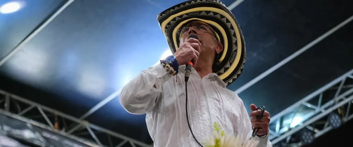 Petro baja el tono electoral en el Caribe