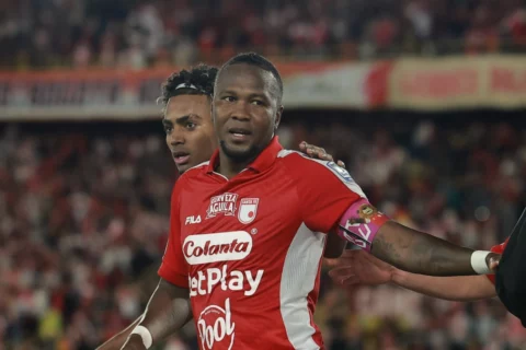 Rodallega brilla en Santa Fe
