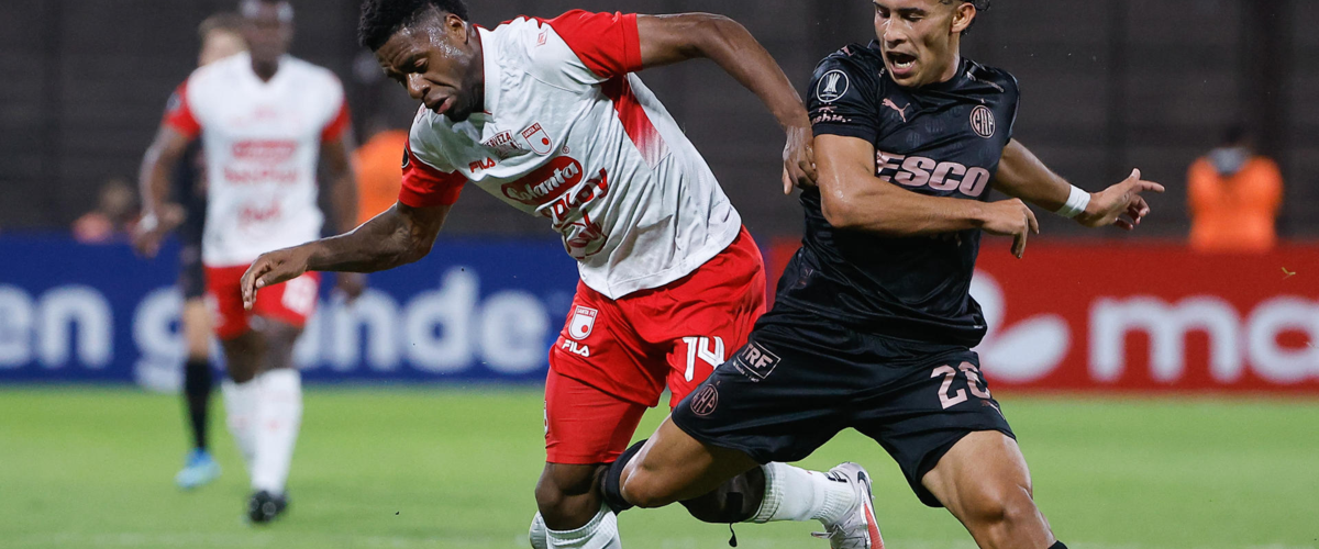 Santa Fe busca victoria crucial contra Platense