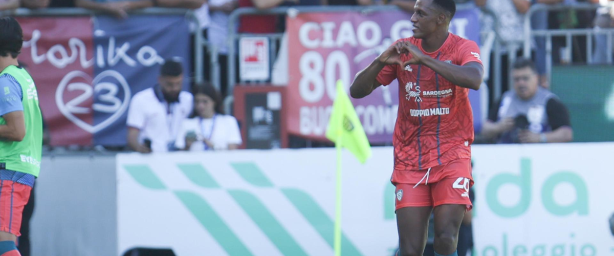 Yerry Mina salva con gol en Italia