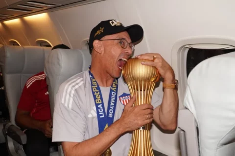 Arias advierte a rivales en fútbol colombiano