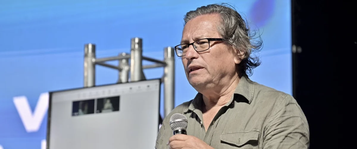 Armando Novoa defiende ZUT para excombatientes