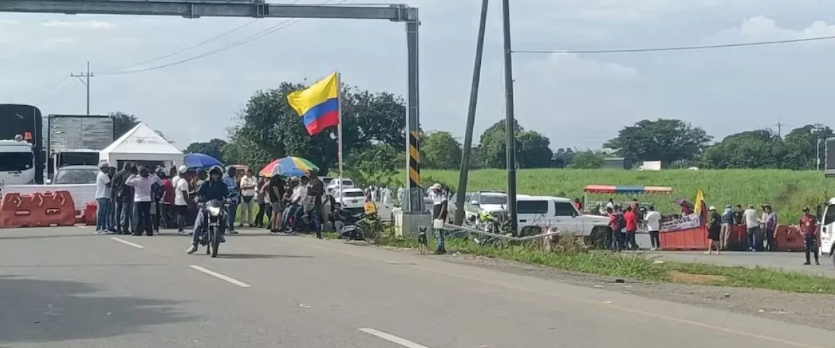 Bloqueos en vía Panamericana: 14 horas de caos