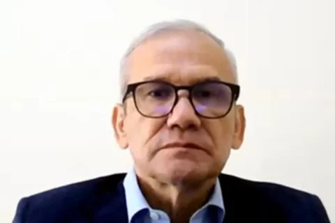Carlos Ramón González reaparece en audiencia