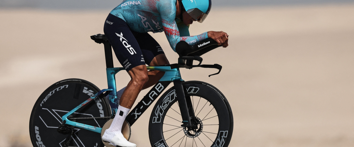 Colombianos rezagados en Tour Auvergne