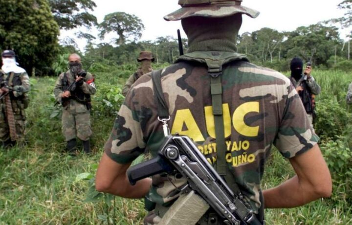Condenados 72 exparamilitares por 738 crímenes