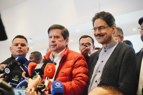 Cristo defiende a Cepeda de críticas por Petro