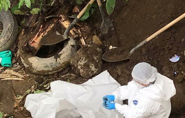 Exhumación en Córdoba busca resolver desaparición forzada de 6 familiares