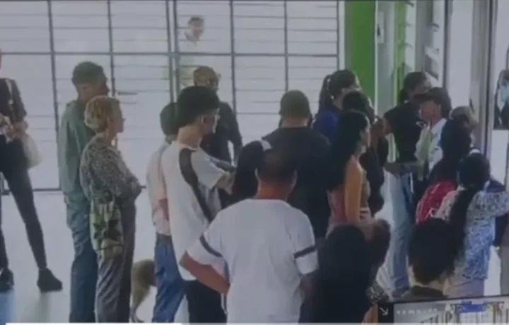 Guarda de seguridad arrojada a vías del MIO en Cali