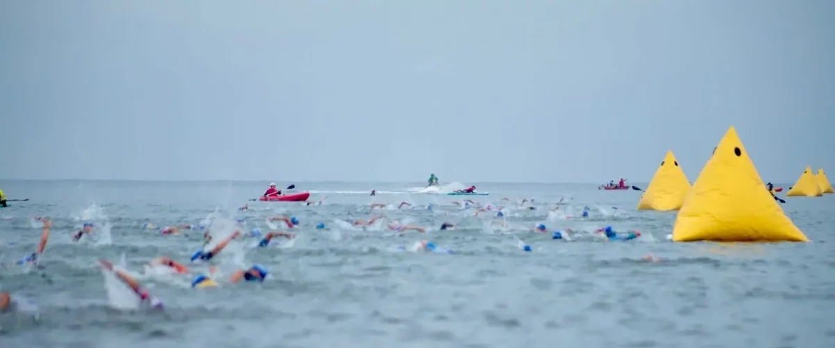 Más de 1.200 atletas compiten en Ironman 70.3