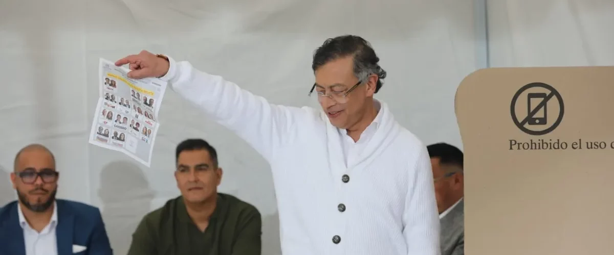 Petro se lanza con Iván Cepeda