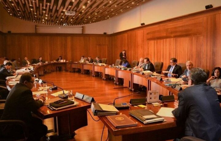 Sólo 12 mujeres en altas cortes de Colombia