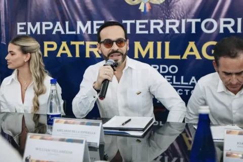 Abelardo de la Espriella pide aclaración a Congreso