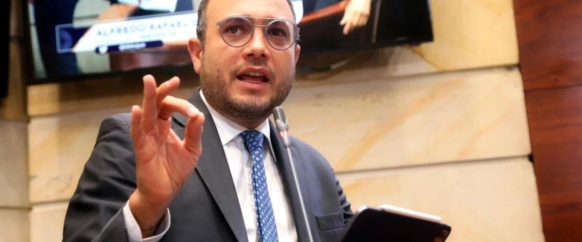 Alfredo Deluque suena para presidir el Senado