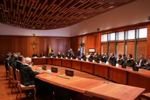 Corte Suprema reduce condena por violencia intrafamiliar