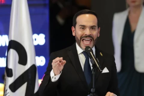 De la Espriella rechaza desobediencia civil en Colombia