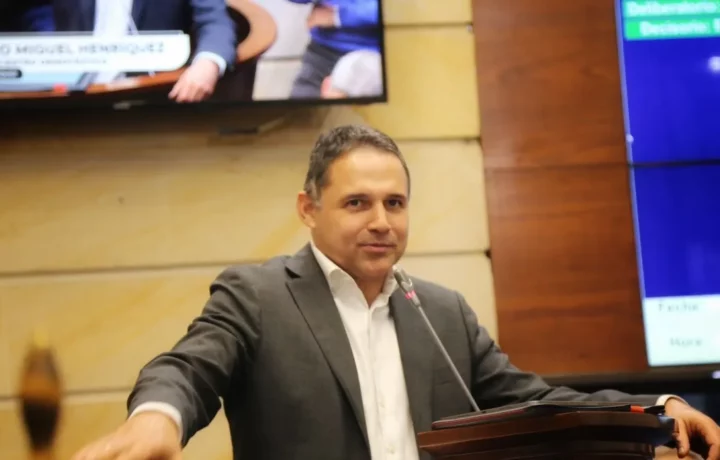 Honorio Henríquez es el nuevo presidente del Senado