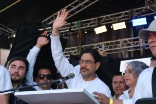 Iván Cepeda lanza desobediencia civil para 2027