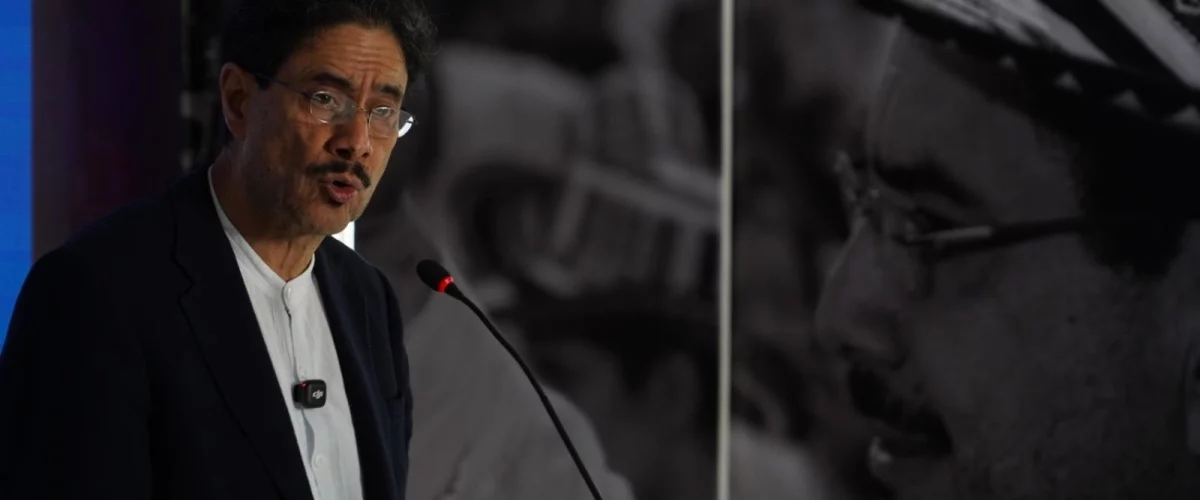 Iván Cepeda llama a desobediencia civil contra gobierno