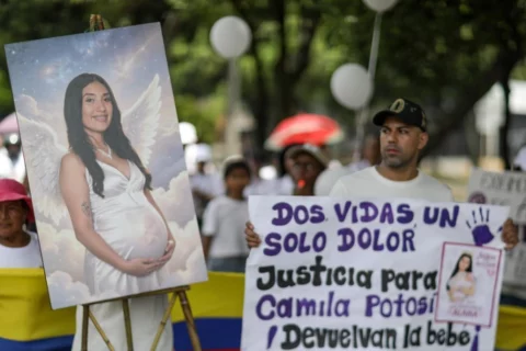 Joven asesinada con arma blanca en Colombia