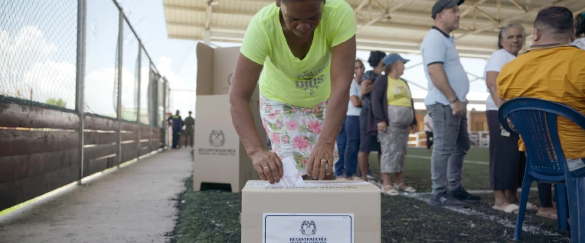 Más de 53 mil ciudadanos votan gobernador en San Andrés
