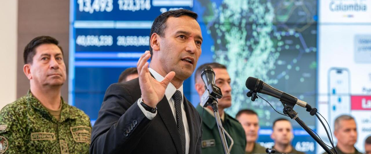 Mindefensa retoma cargo y lidera seguridad presidencial