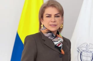 Ministra del Deporte renuncia en medio de polémica
