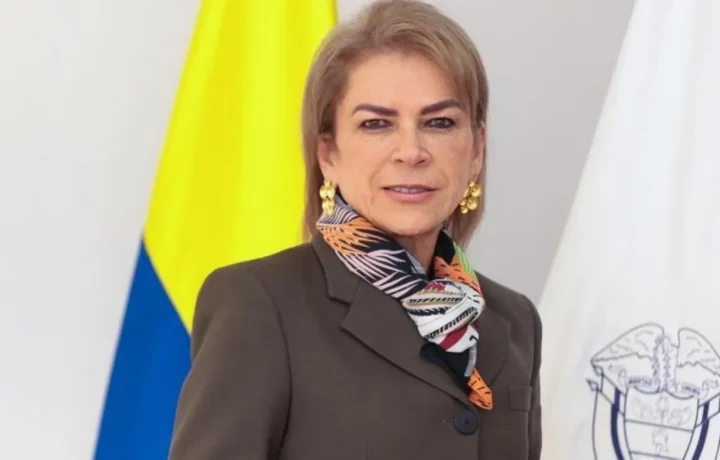 Ministra del Deporte renuncia en medio de polémica