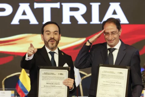 Petro y De la Espriella: Llamado a respetar transición