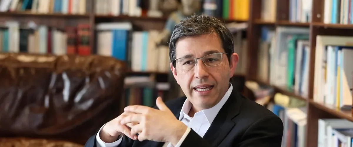 Presidente no entrega poder a ganador