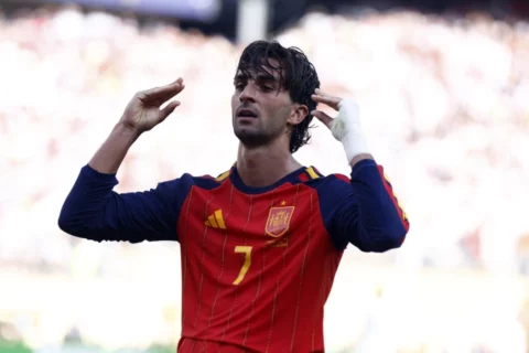 Ferrán Torres abre puerta a salida del Barcelona