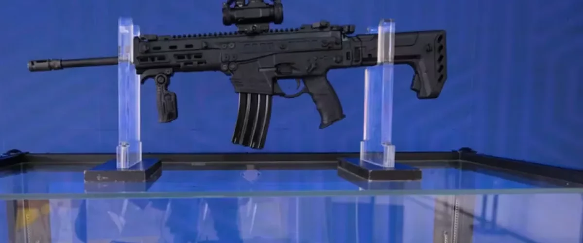 Fusil Jaguar frenado por fallas en pruebas finales