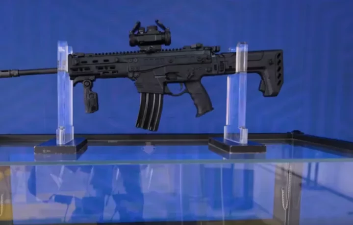 Fusil Jaguar frenado por fallas en pruebas finales