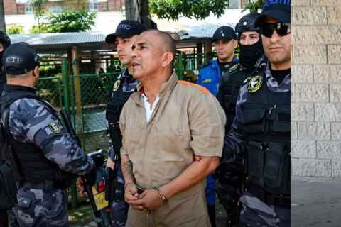 Gobierno apuesta por buques-cárcel para aislar megacapos