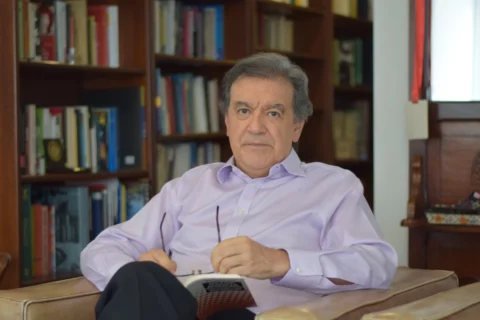 Gobierno debe recordar que el poder es prestado