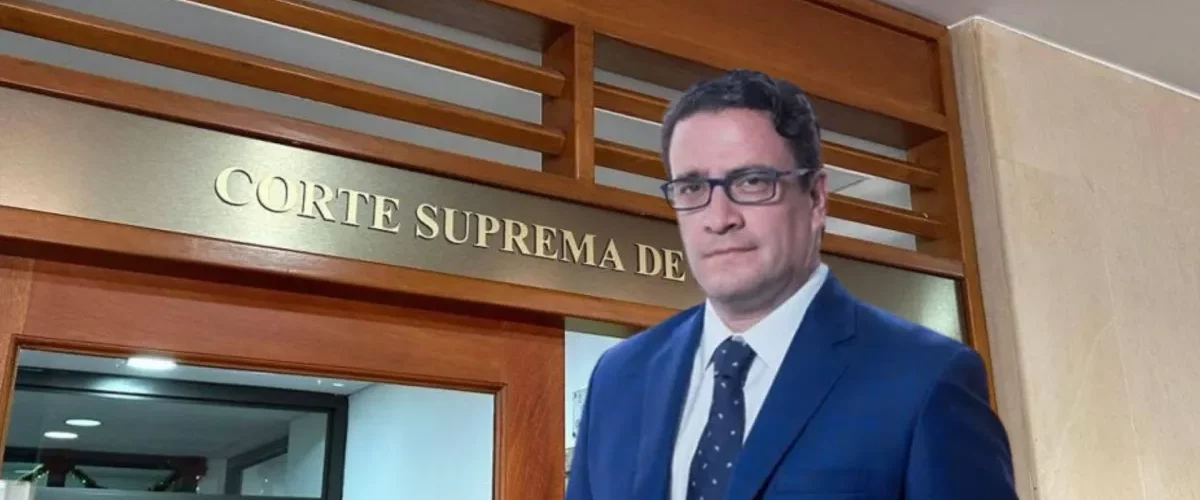 Gobierno y Corte discuten reforma agraria y carrera notarial