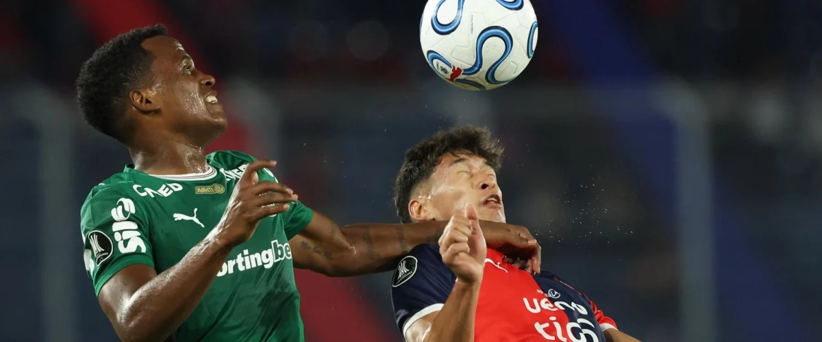 Golazo de Jhon Arias en victoria de Palmeiras
