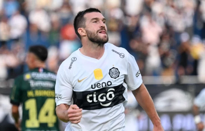 Golazo de Tim Payne en debut con Olimpia