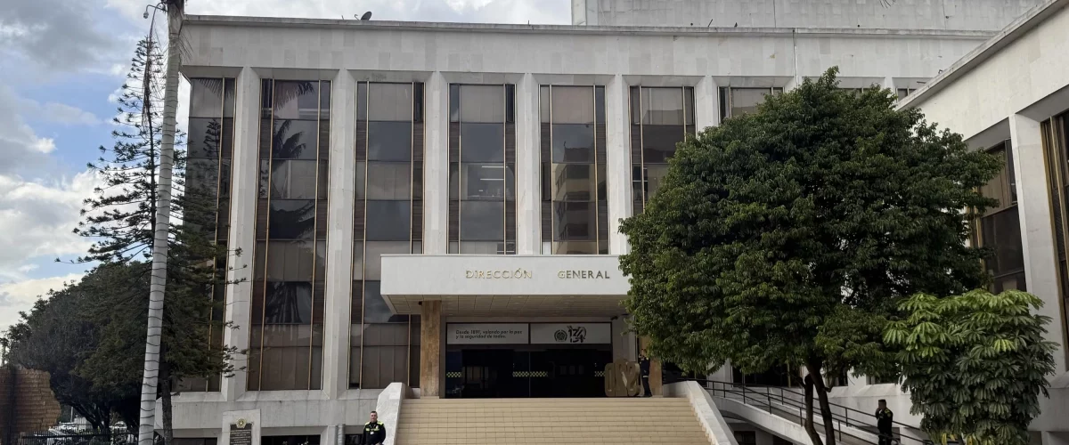 Nuevos comandantes y directores asumen cargos clave en la Policía Nacional
