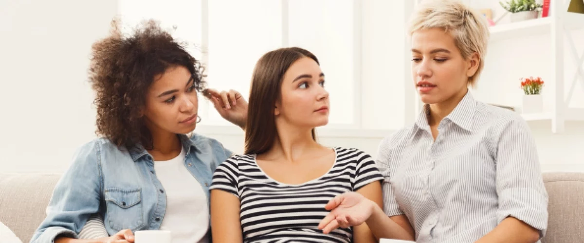 Expertos explican por qué hacer amigos en la adultez es un desafío