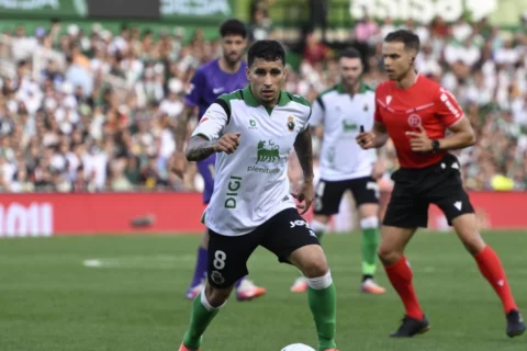 Gustavo Puerta se une al Olympiacos tras salir de Racing