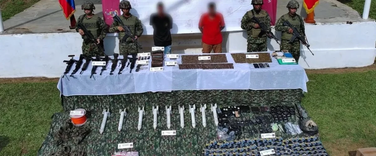 Incautan arsenal y central de comunicaciones al Clan del Golfo en Antioquia